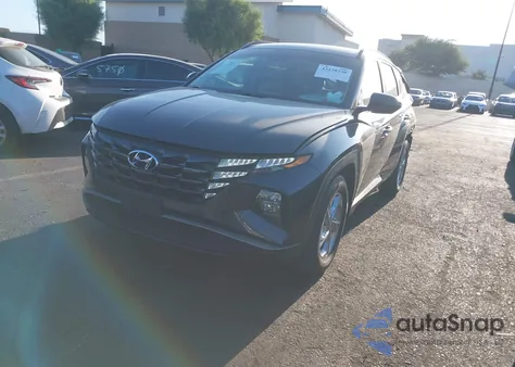2022 Hyundai Tucson Sel z USA, uszkodzony, nr VIN 5NMJB3AE5NH112715